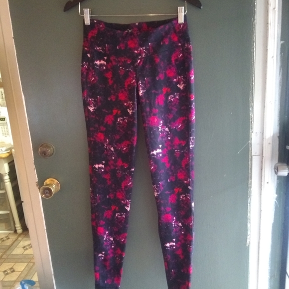 Old Navy Leggings - Picture 3 of 7